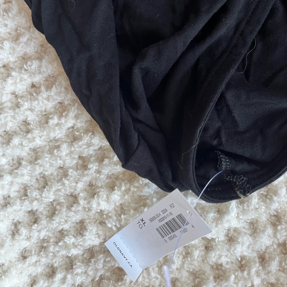 Old navy long sleeve - Picture 2 of 2